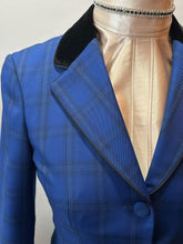 Load image into Gallery viewer, Custom Collars Hunt Coat
